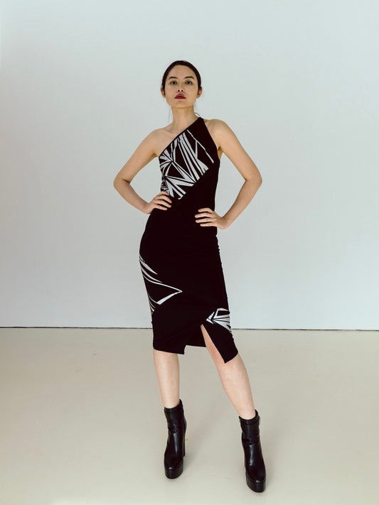 kaseee-Kleid mit einseitigem Träger und Siebdruck