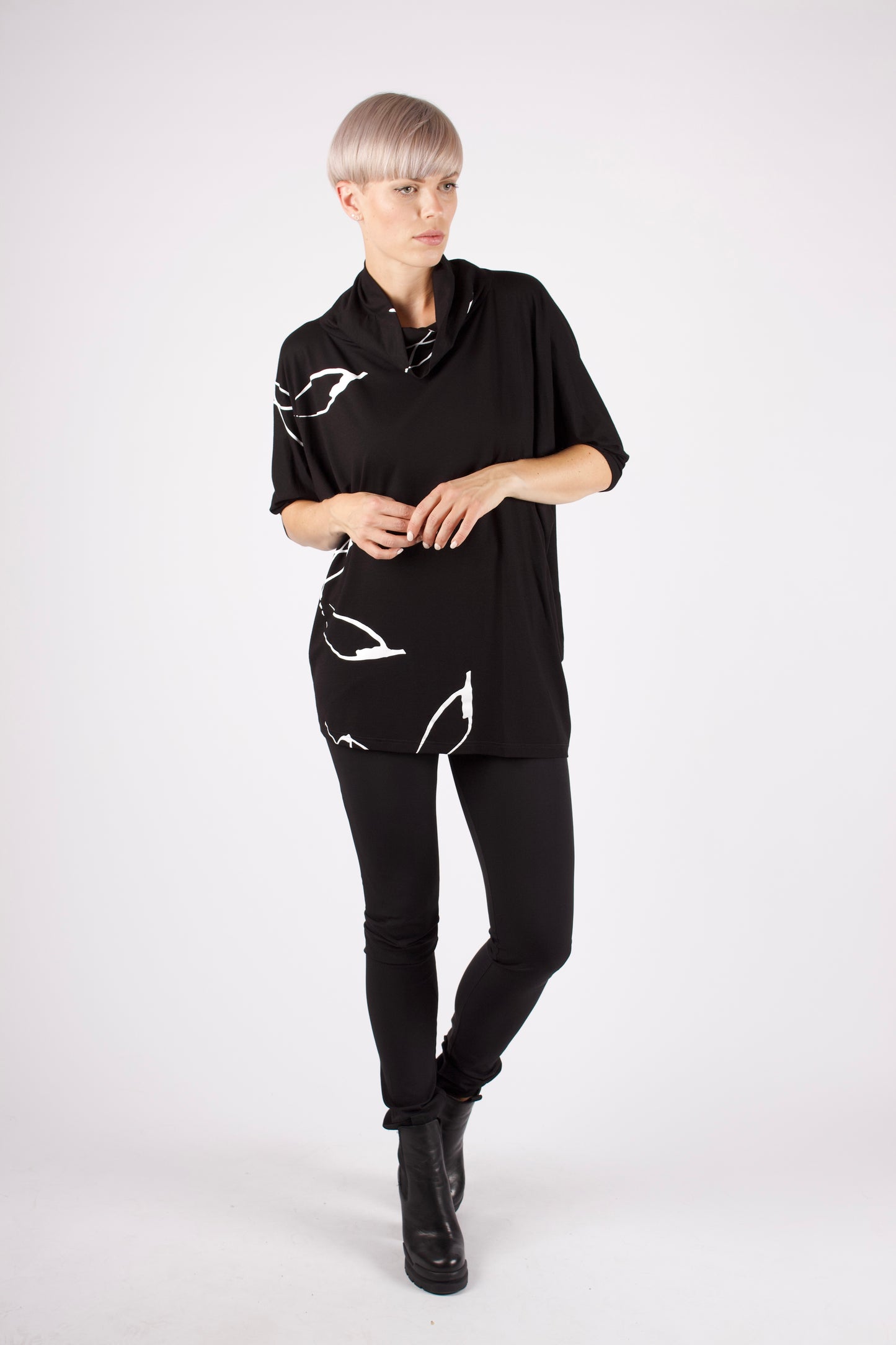 kaseee KSEVALENTIN Oberteil mit Druck aus Viskose Jersey