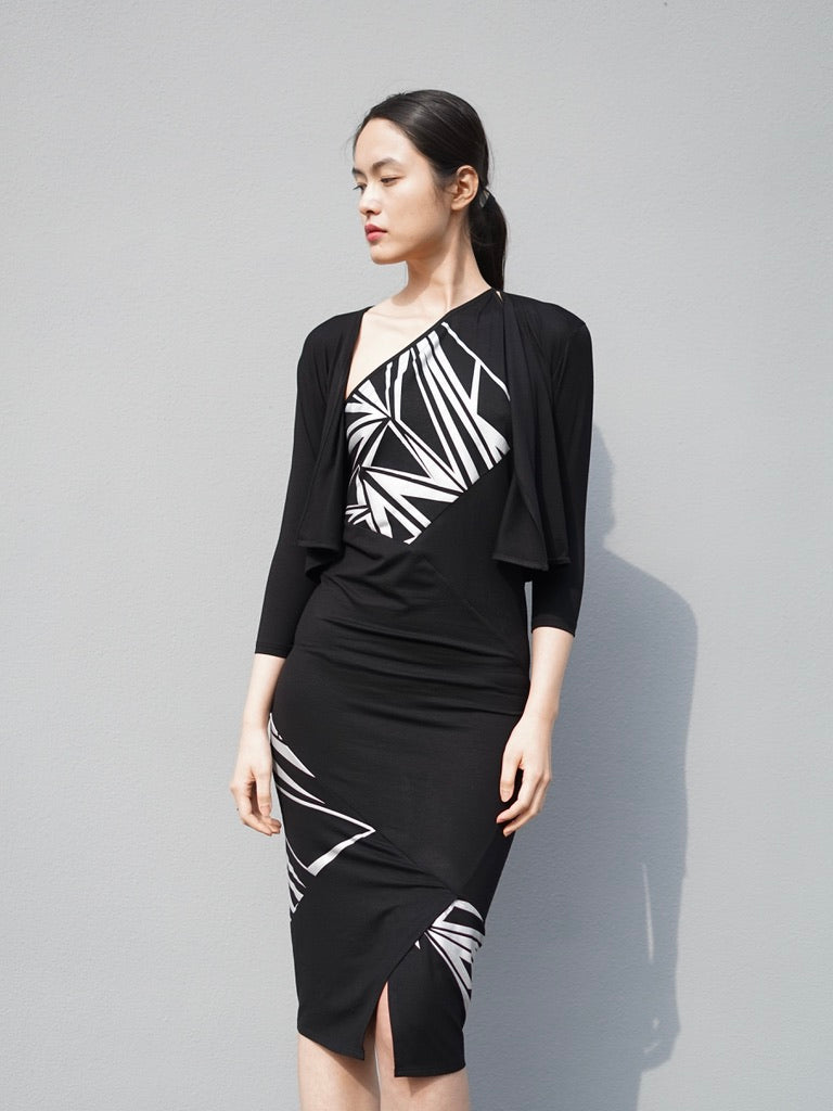 kaseee-Kleid mit einseitigem Träger und Siebdruck