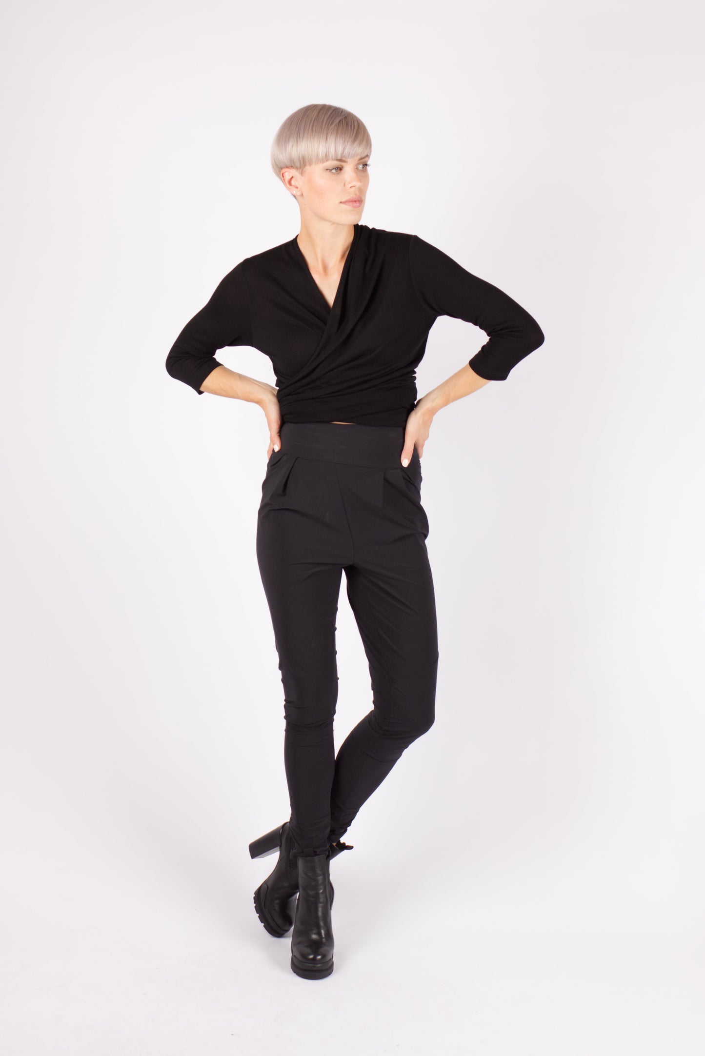 kaseee-Hose mit Bundfalten