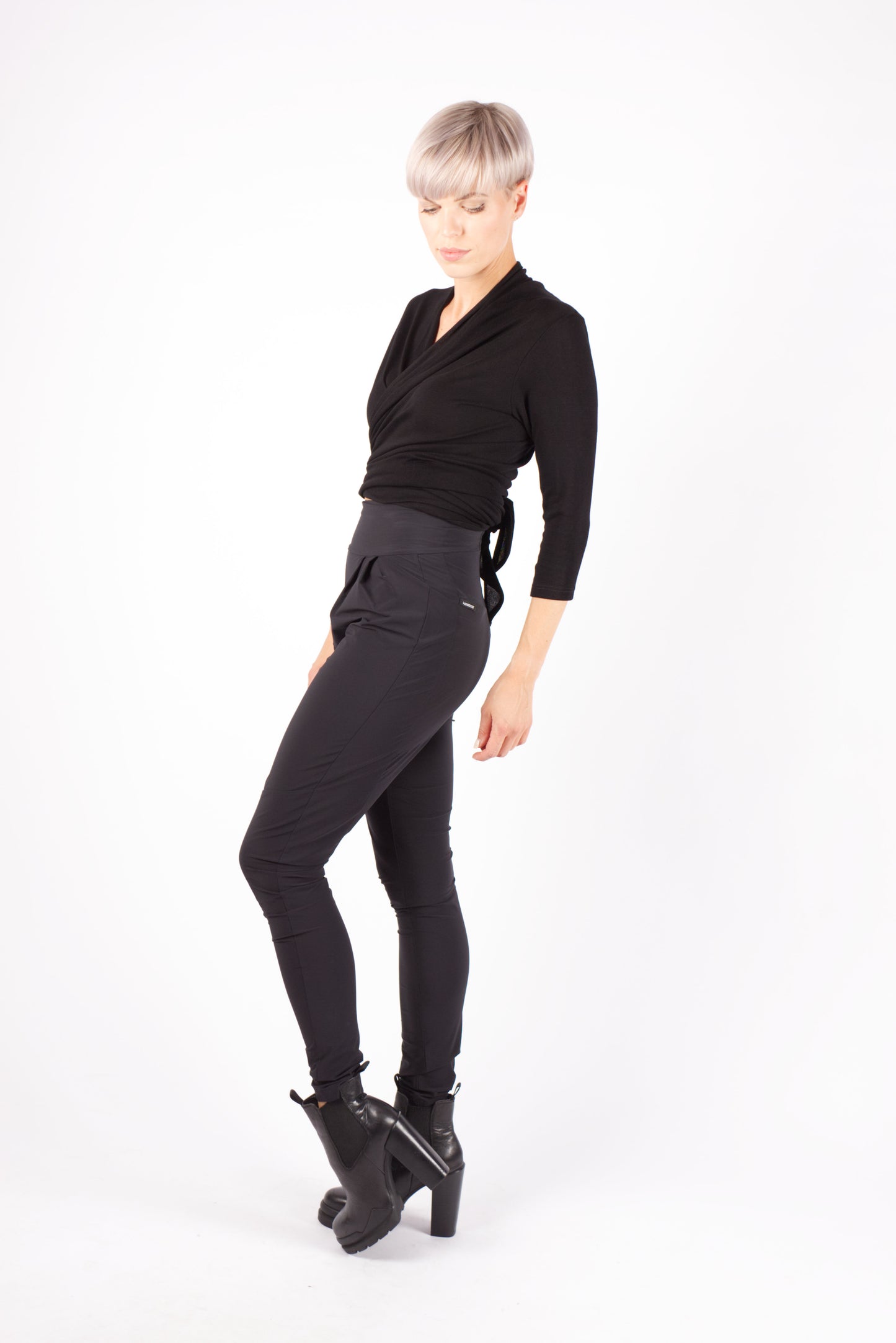 kaseee-Hose mit Bundfalten