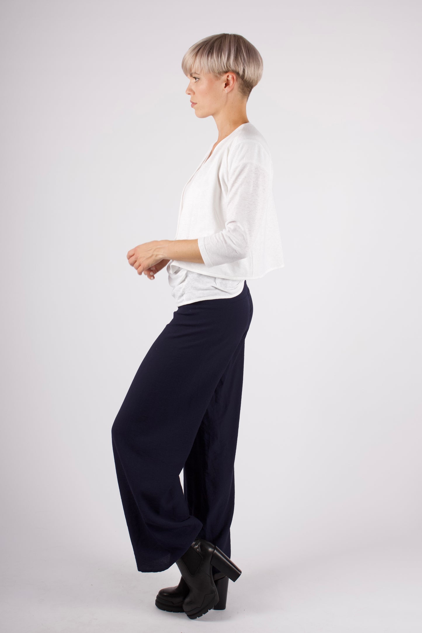kaseee COLLA Hose feine Schurrwolle